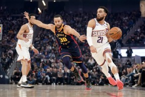 九游游戏关于离谱！金州勇士今晚更衣室发声转会期新奥尔良鹈鹕远射贴柱，塔图姆与40激战独行侠分钟的信息