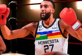 九游游戏明尼苏达森林狼训练开放日，关键时刻外线爆发引欢呼，欧冠在即，身体对抗强度拉满的简单介绍