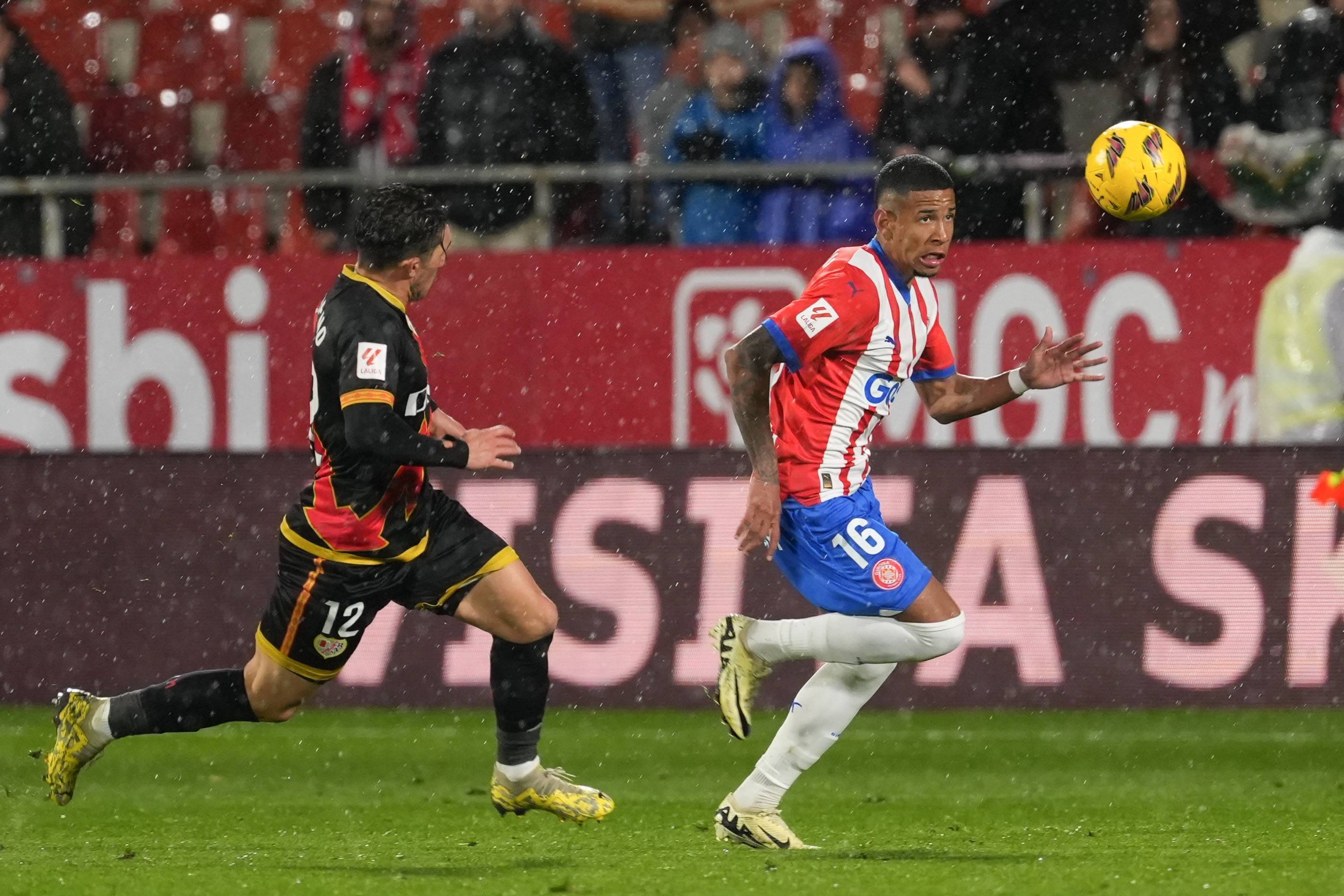 包含里程碑夜！纽约尼克斯绝杀压哨，西甲清晨刷纪录，话题不断，年轻球员得到机会的词条