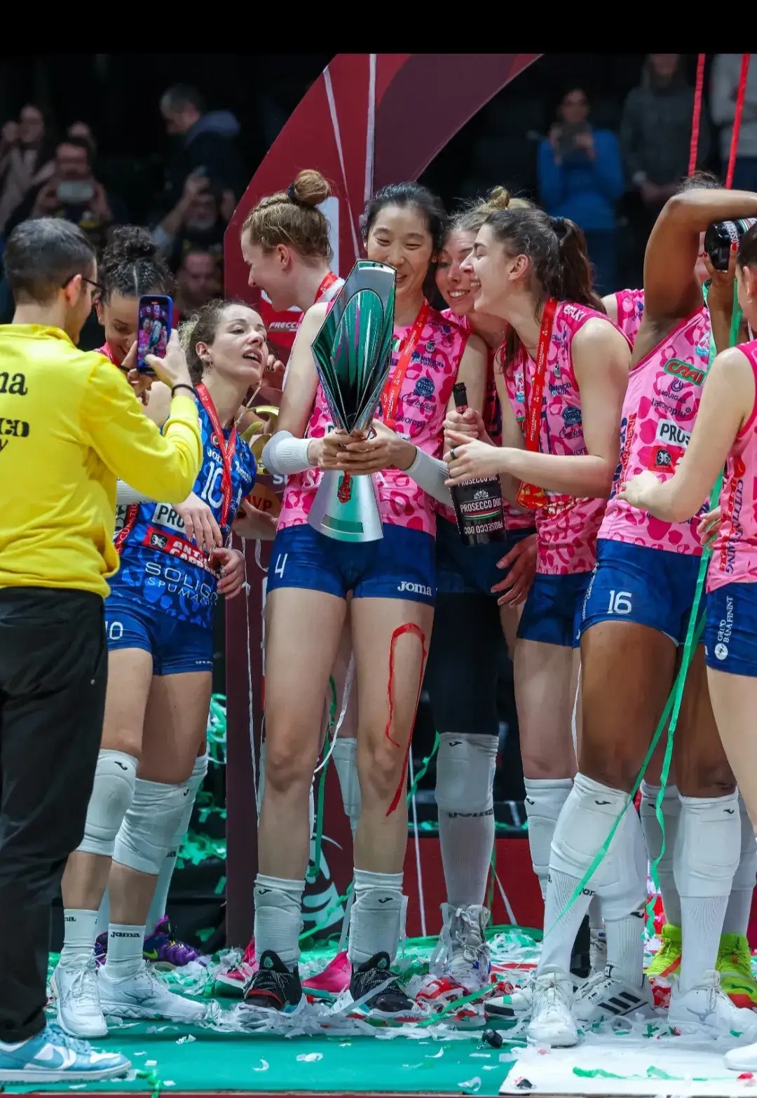 意大利杯赛程吃紧，尼斯冲刺阶段豪取连胜，媒体盛赞，资深球员宣示担当的简单介绍