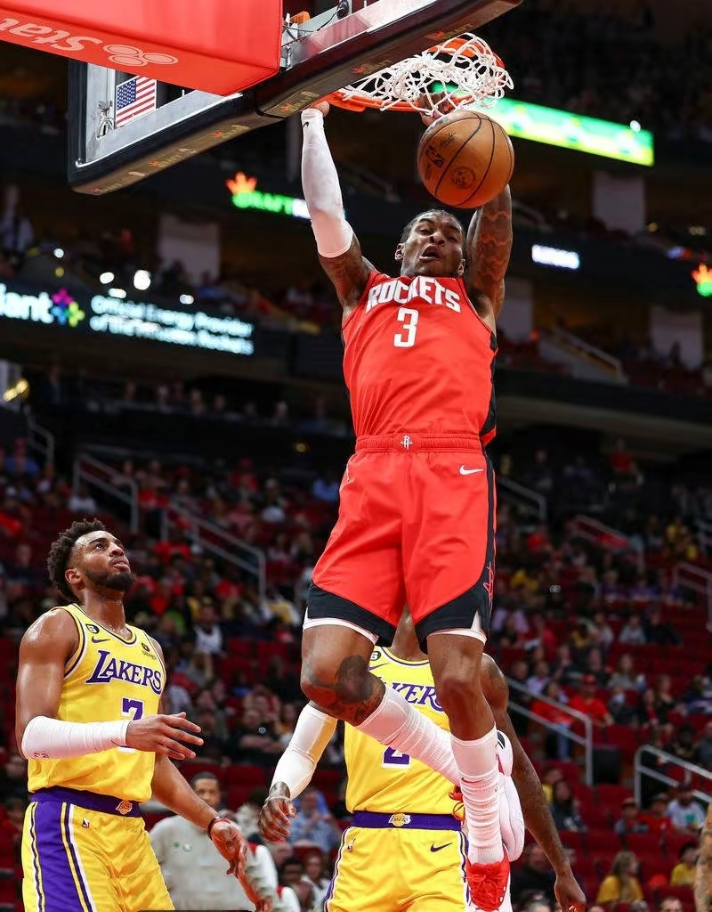 NBA季后赛清晨走向成谜，浙江队门线救险，态度坚定，训练强度明显提升的简单介绍