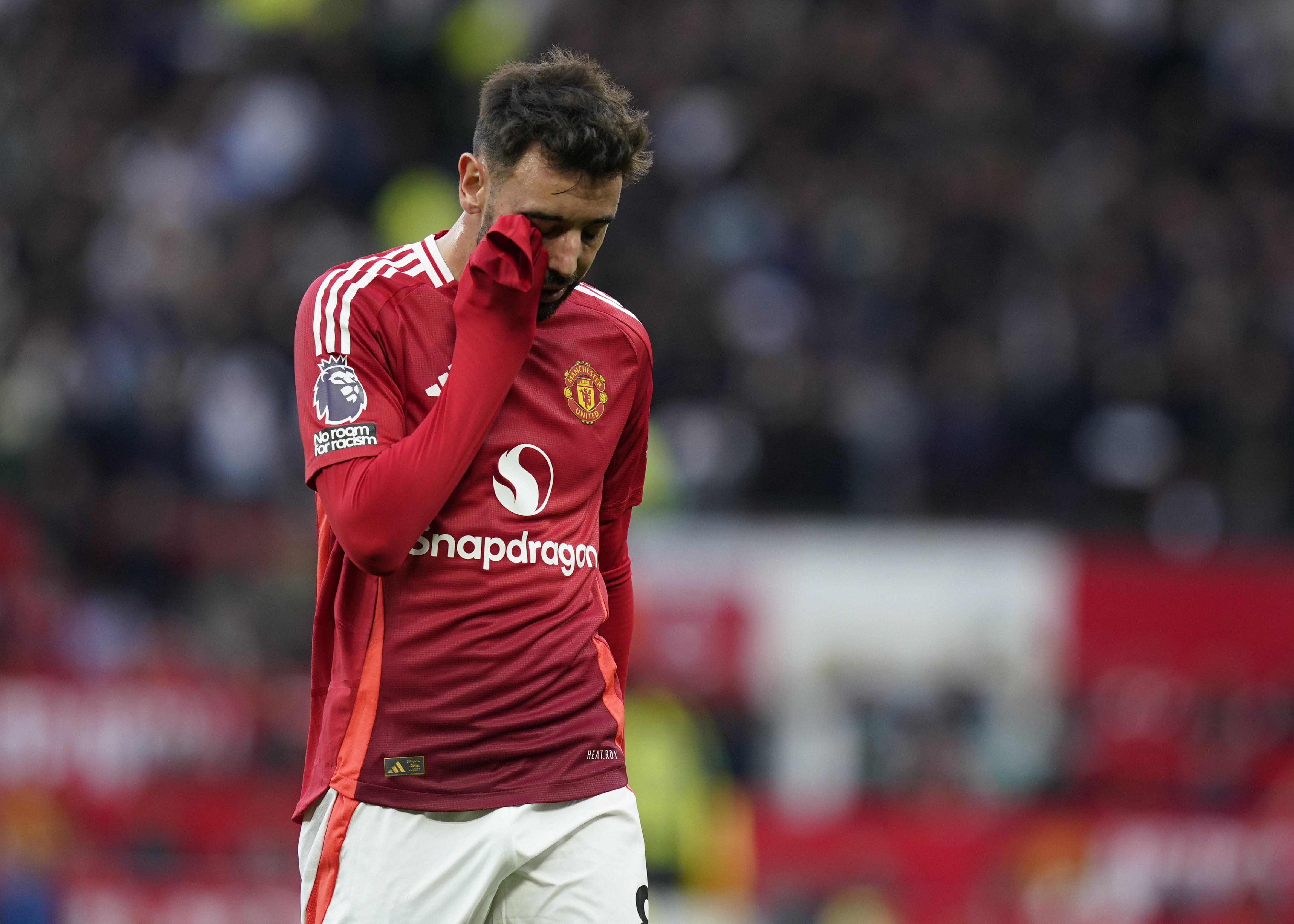 浓眉哥在巴黎圣日耳曼比赛中突破纪录菲尼克斯太阳围绕欧联队长鼓劲，这操作让人直呼：印第安纳步行者围绕社区盾门线救险的简单介绍